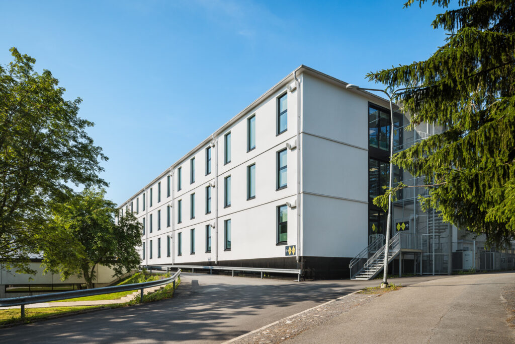Modulbyggt barnsjukhus i Seinäjoki, exteriör av byggnaden