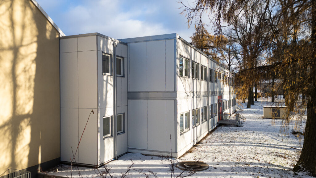 Anslutning mellan BUP-byggnaden och befintlig byggnad vid Ryhovs sjukhus i Jönköping